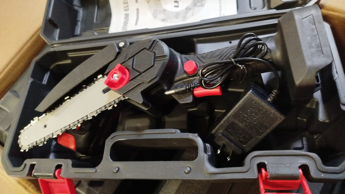 MOTOSIERRA ELÉCTRICA INALÁMBRICA 6” RECARGABLE